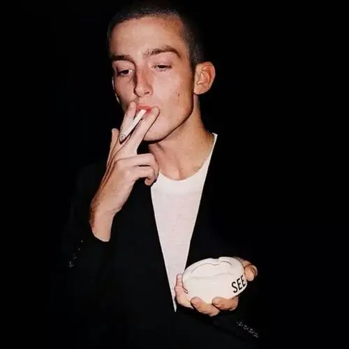 6686体育官网海外作者Paul