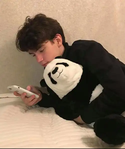 6686体育官网官方作者镜湖月