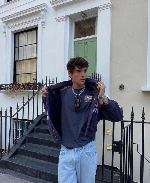 6686体育官网海外作者Hunter