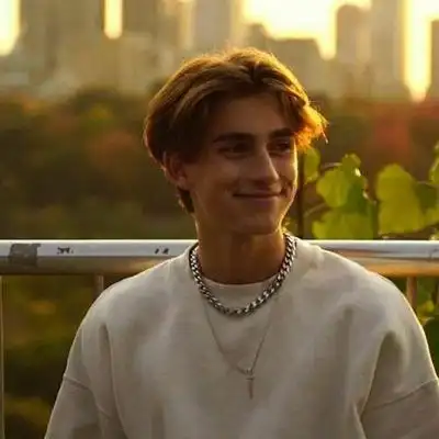 6686体育官网官方作者姿态美