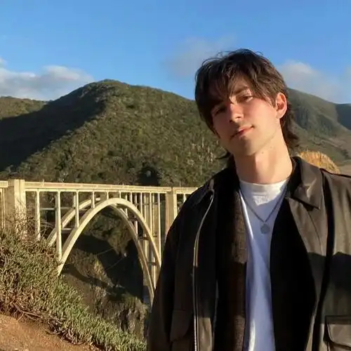 6686体育官网中级作者Ambrose