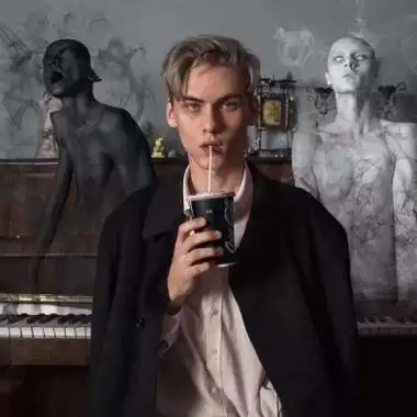 6686体育官网初级作者Cora