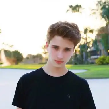 6686体育官网银牌作者Ezra