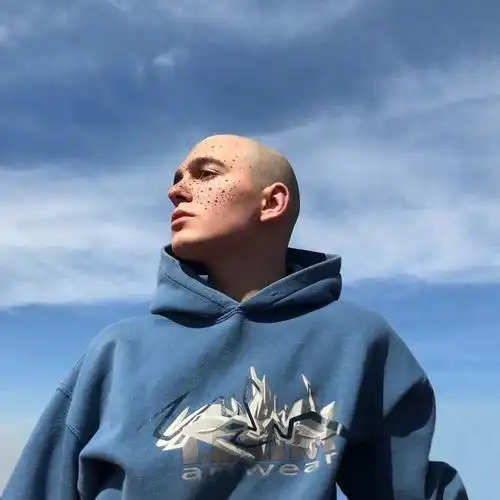 6686体育官网铁牌作者Calvin