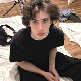 6686体育官网铁牌作者Malachi