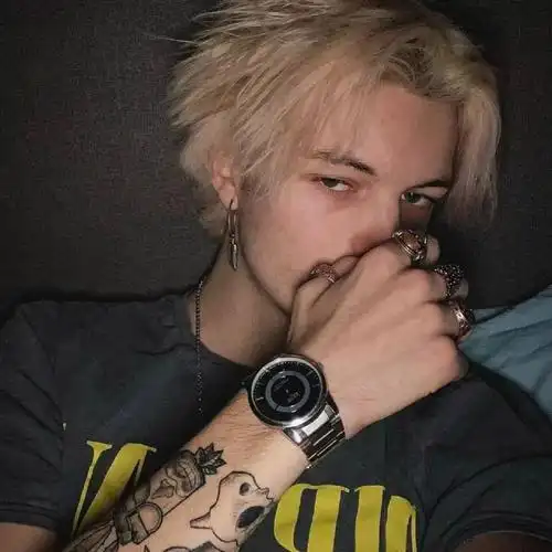 6686体育官网金牌作者Clive