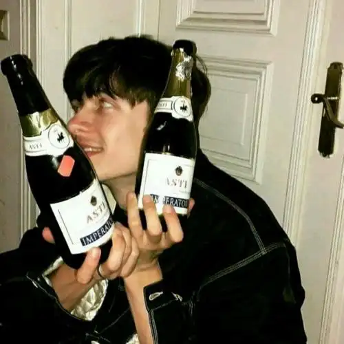 6686体育官网特邀作者迷途知返