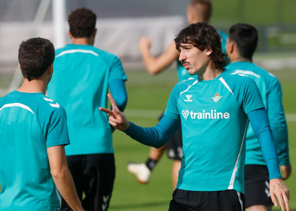 竞技状态上佳！贝莱林本赛季的出场时间已大于上一赛季