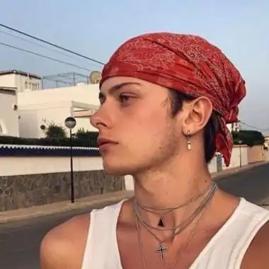 6686体育银牌作者Bess