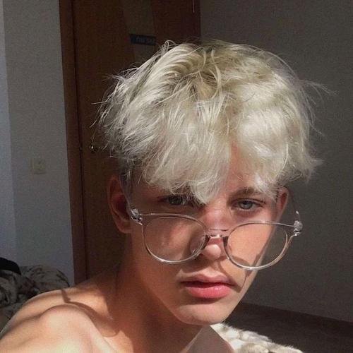 6686体育钻石作者Lilly